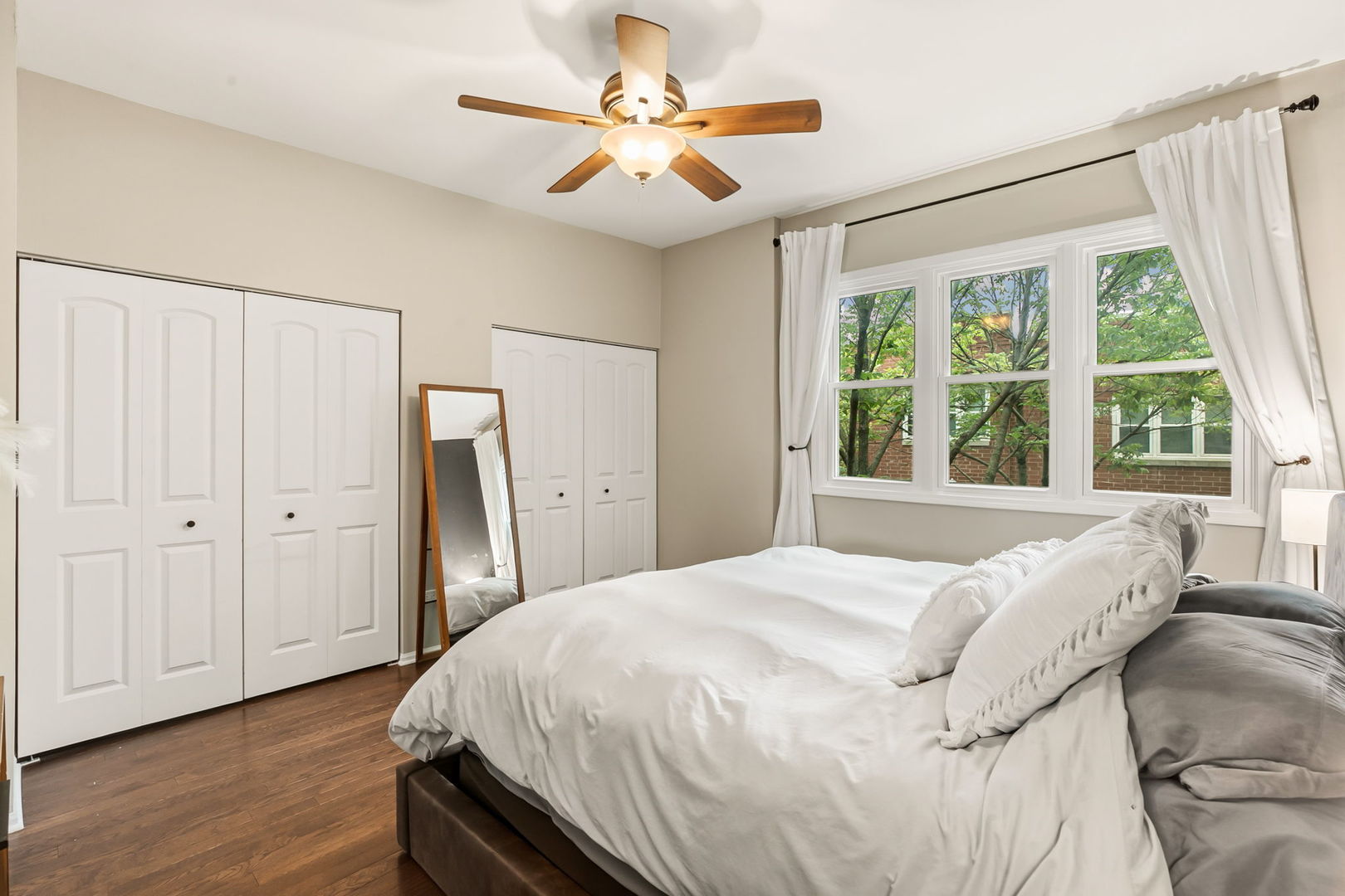 2939 N Honore Street Unit: C