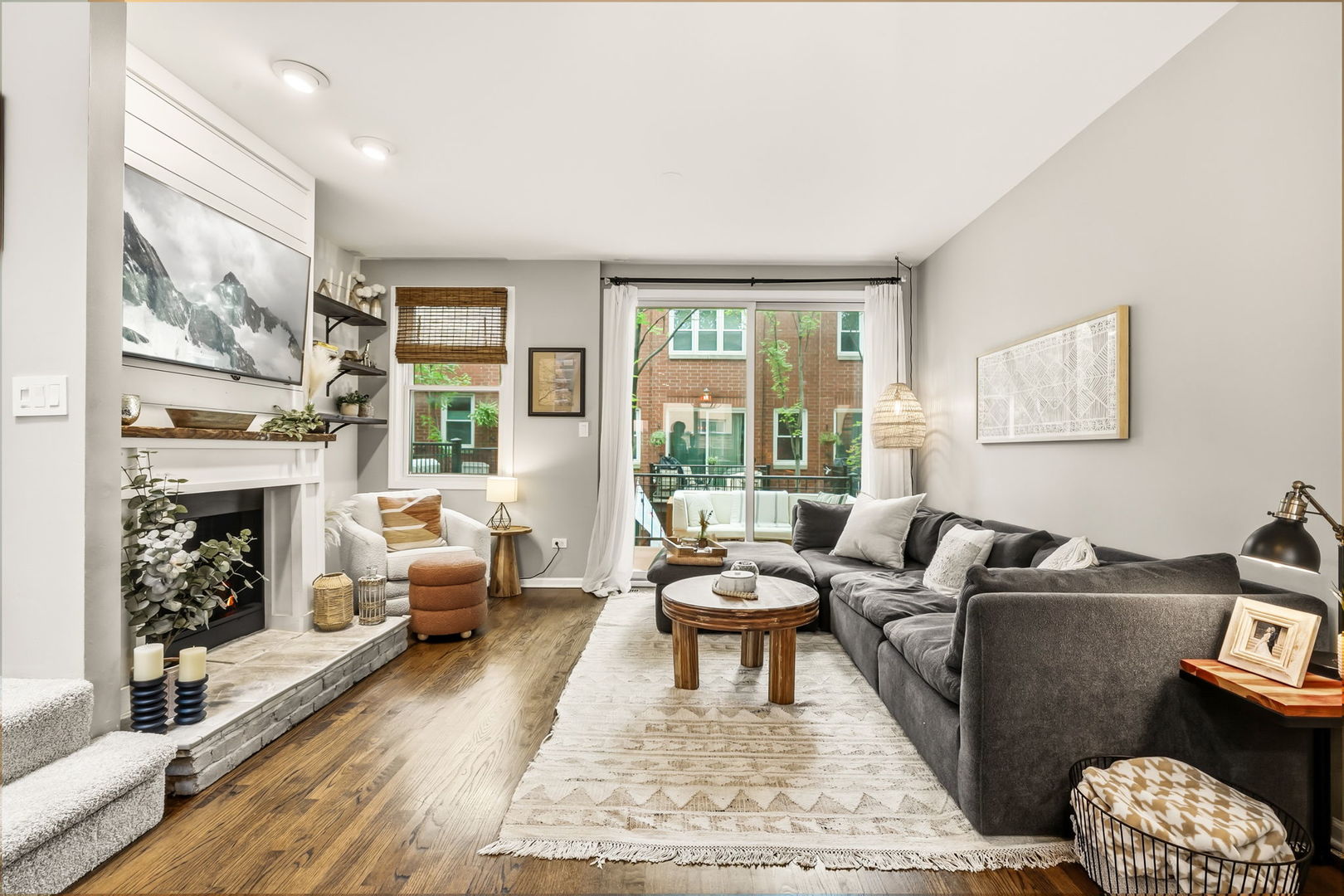 2939 N Honore Street Unit: C