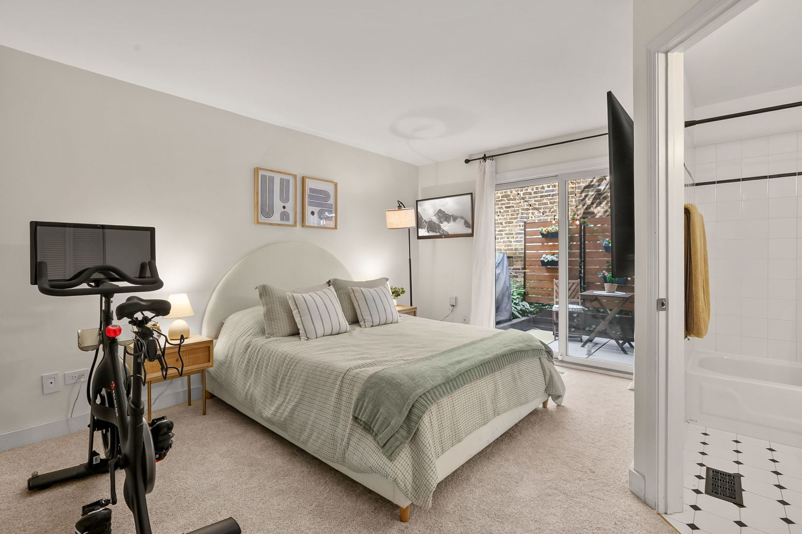 2939 N Honore Street Unit: C