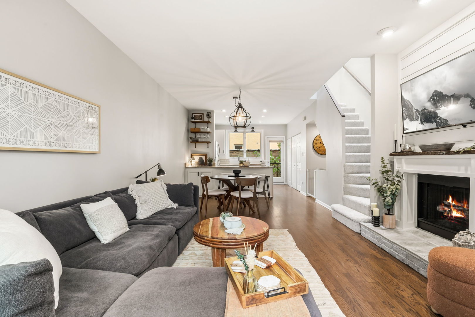 2939 N Honore Street Unit: C