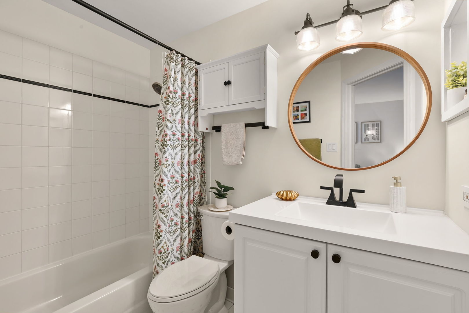 2939 N Honore Street Unit: C