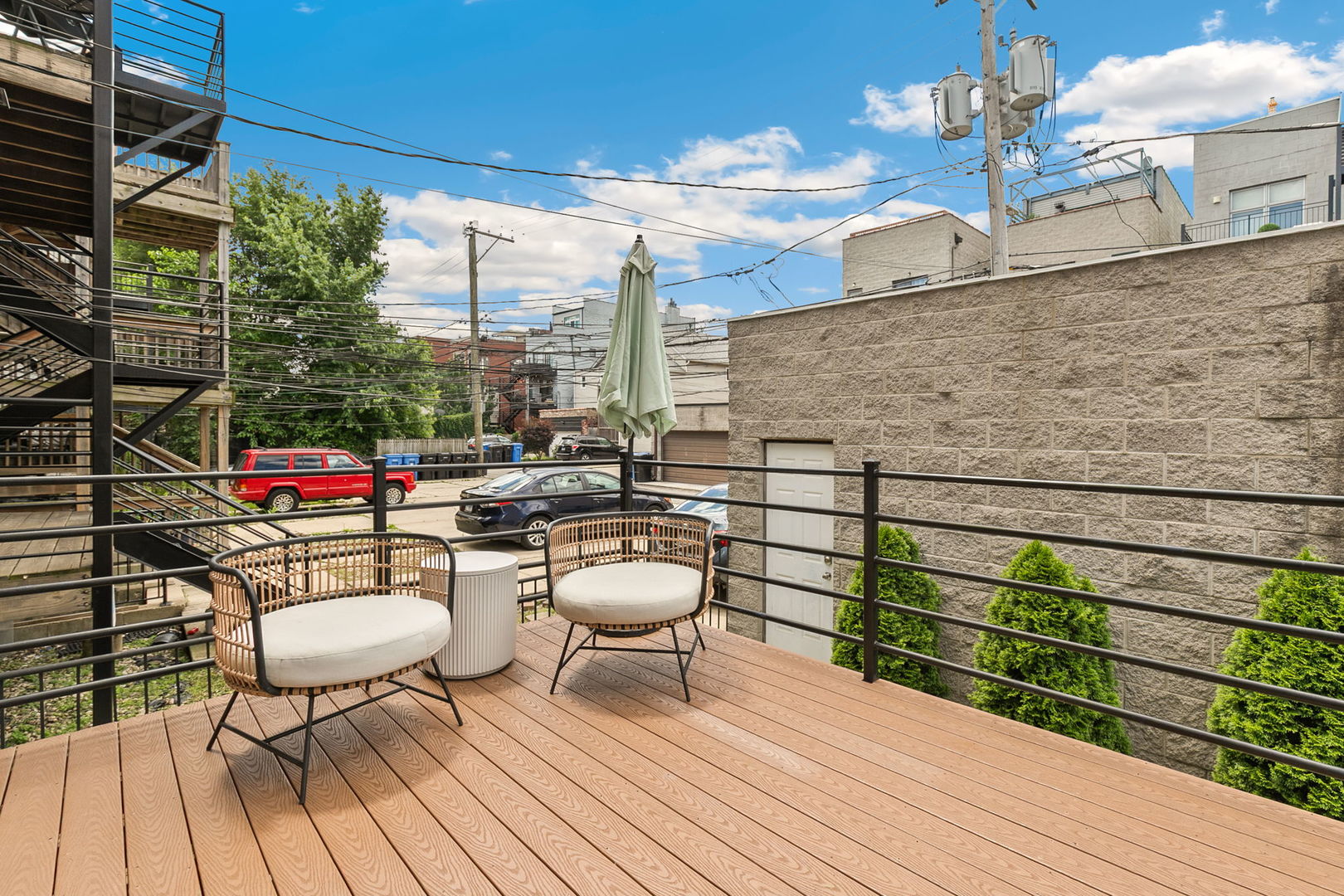 922 N Paulina Street Unit: 1R