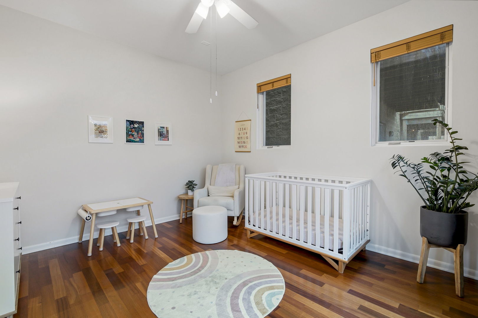 922 N Paulina Street Unit: 1R