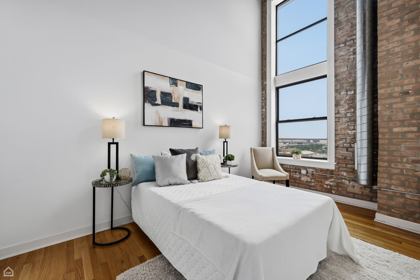 2545 S DEARBORN Street Unit: 702