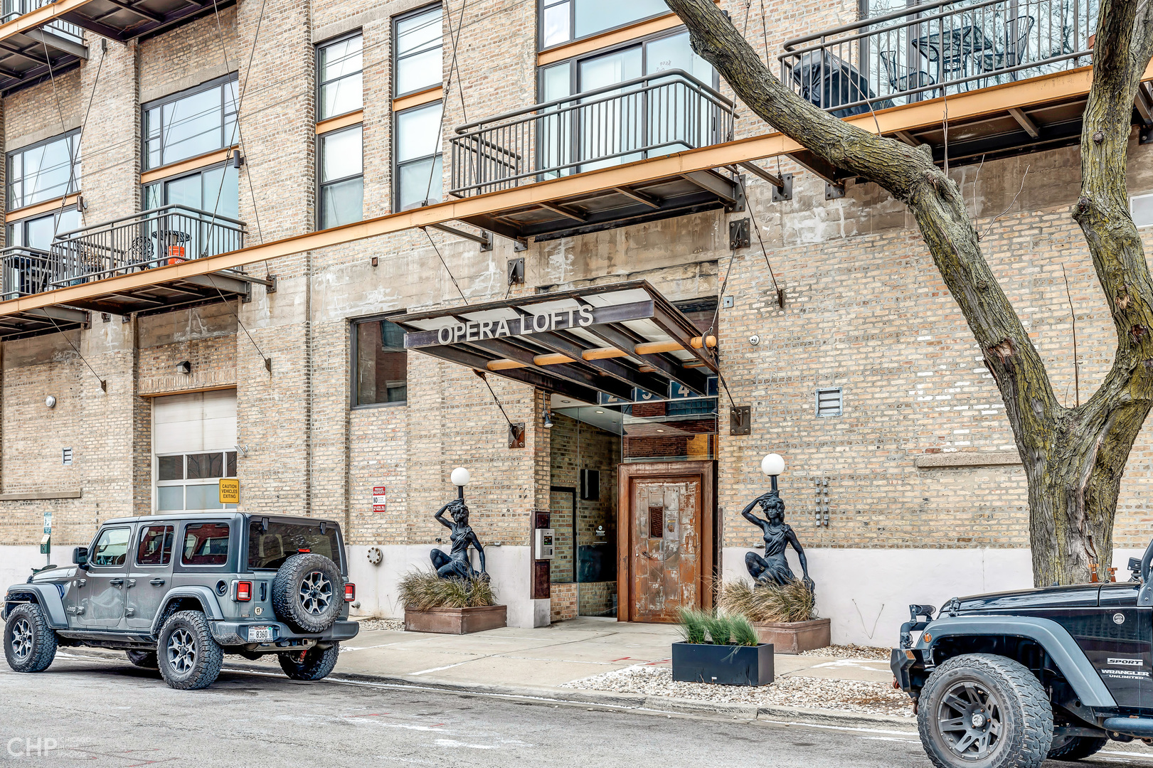 2545 S DEARBORN Street Unit: 702