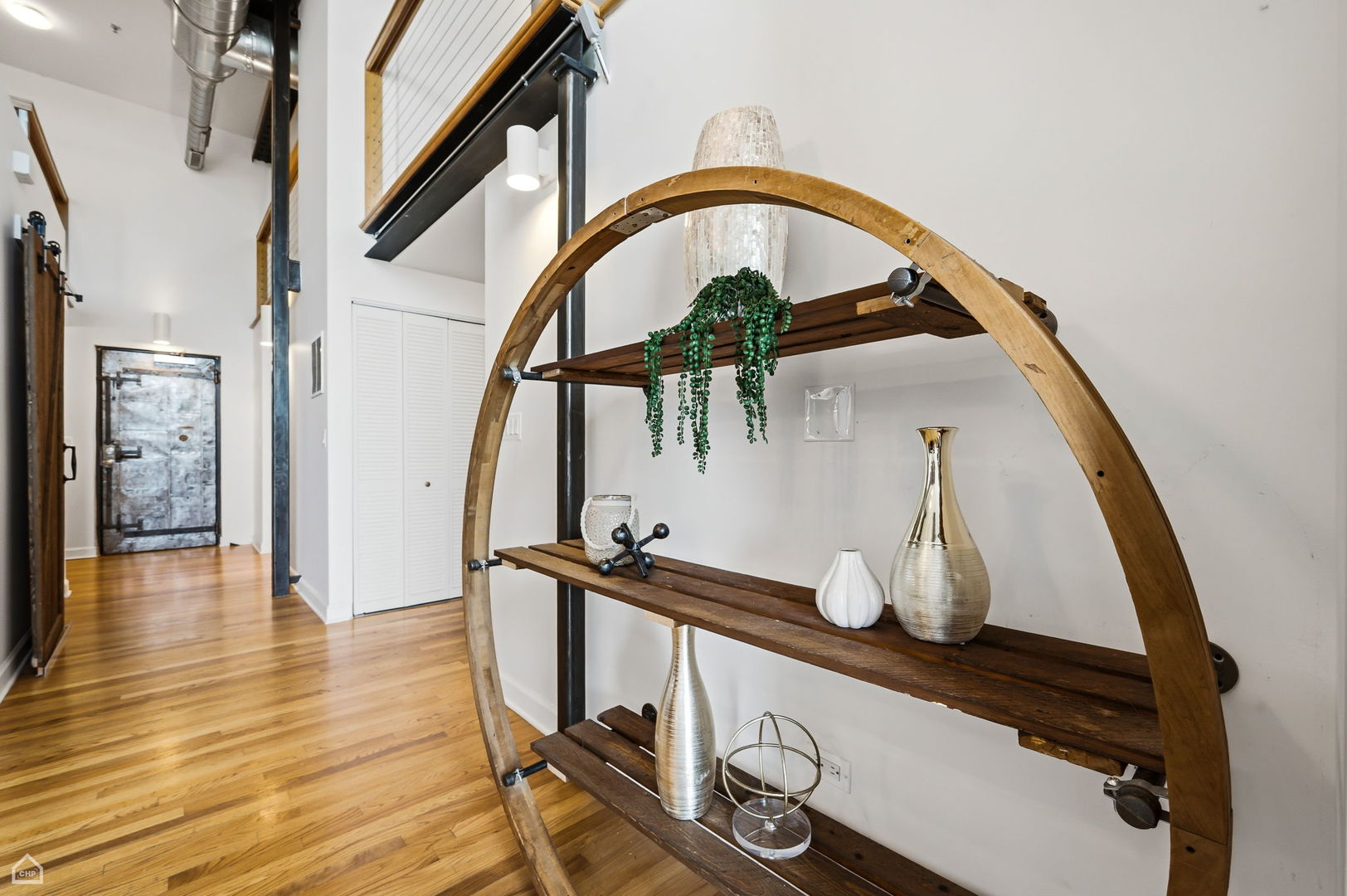 2545 S DEARBORN Street Unit: 702
