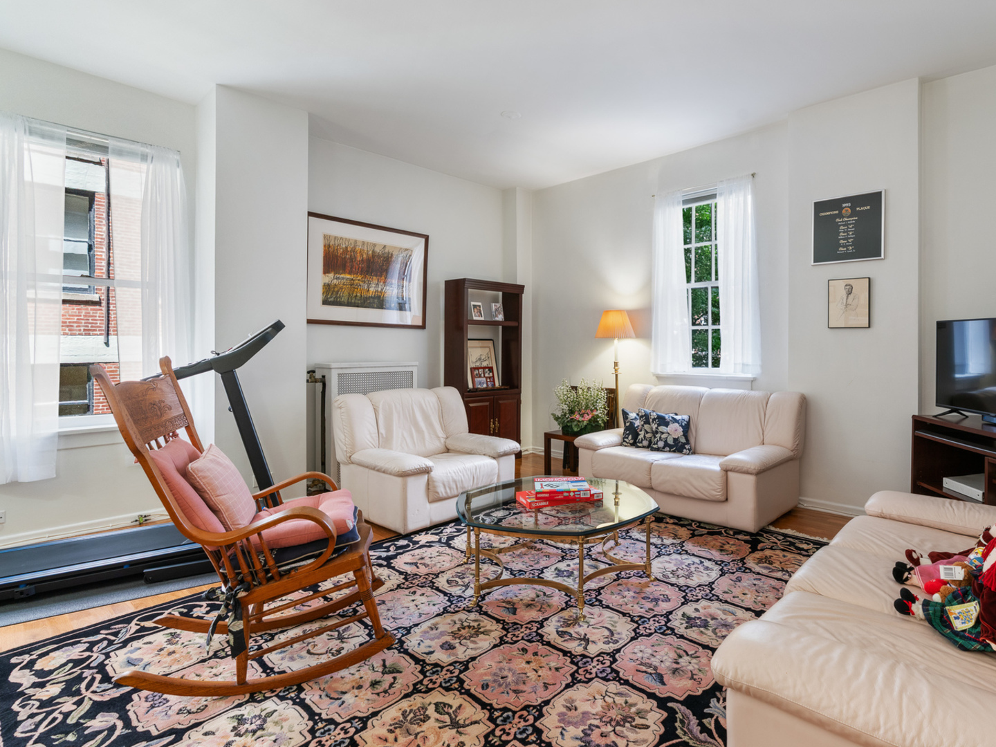 232 E Walton Place Unit: 3E