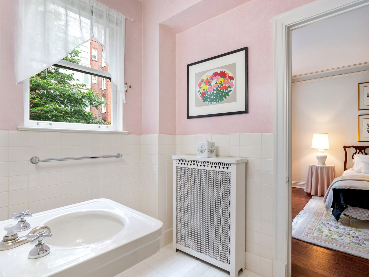 232 E Walton Place Unit: 3E