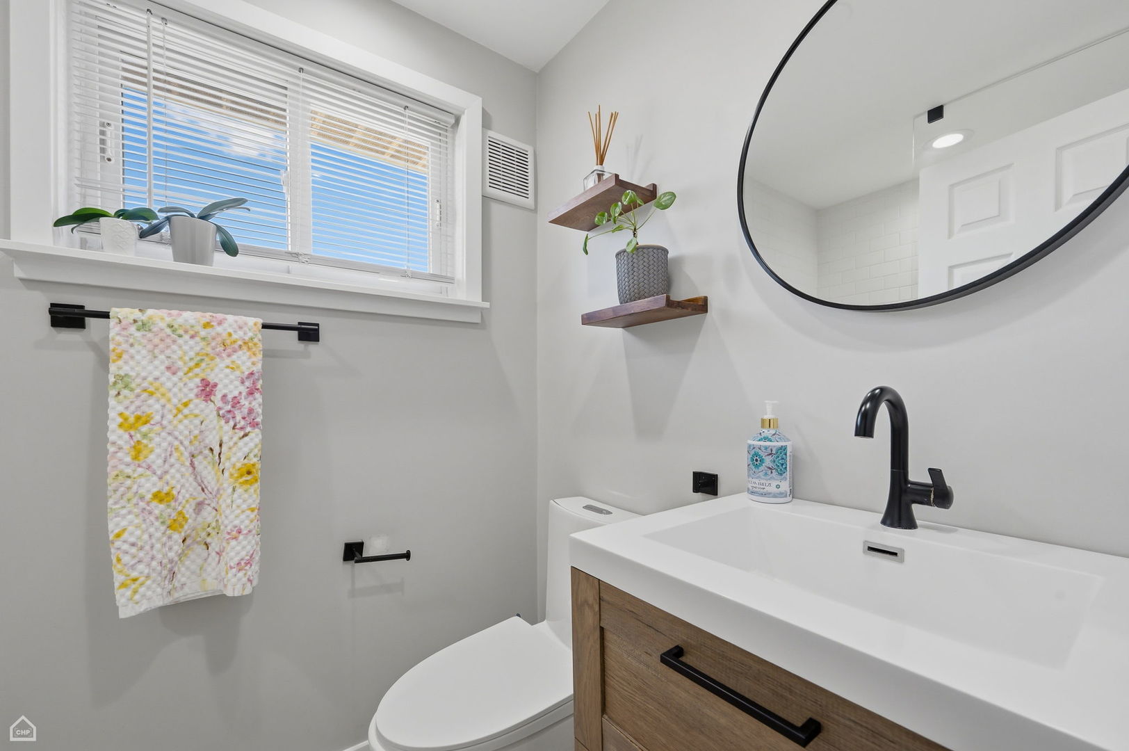 7862 W Lawrence Avenue Unit: B