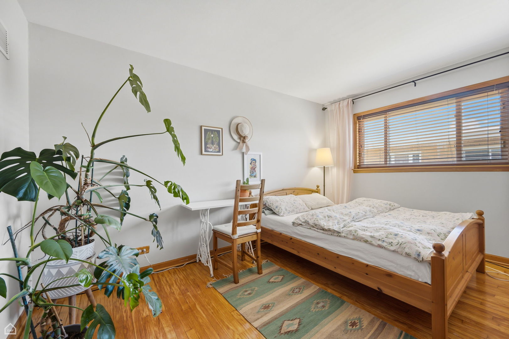 7862 W Lawrence Avenue Unit: B