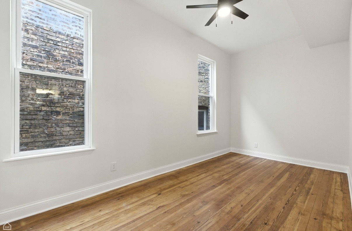 909 W Addison Street Unit: 2