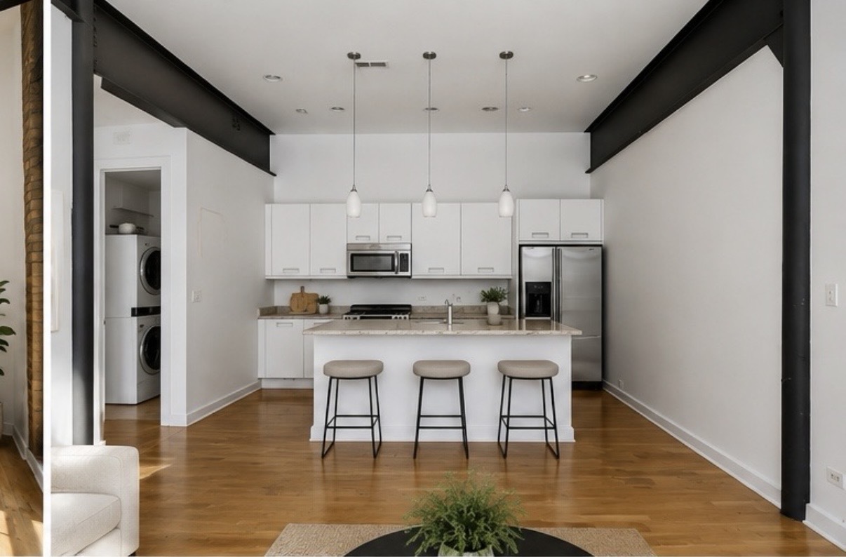 2105 W Concord Place Unit: 4