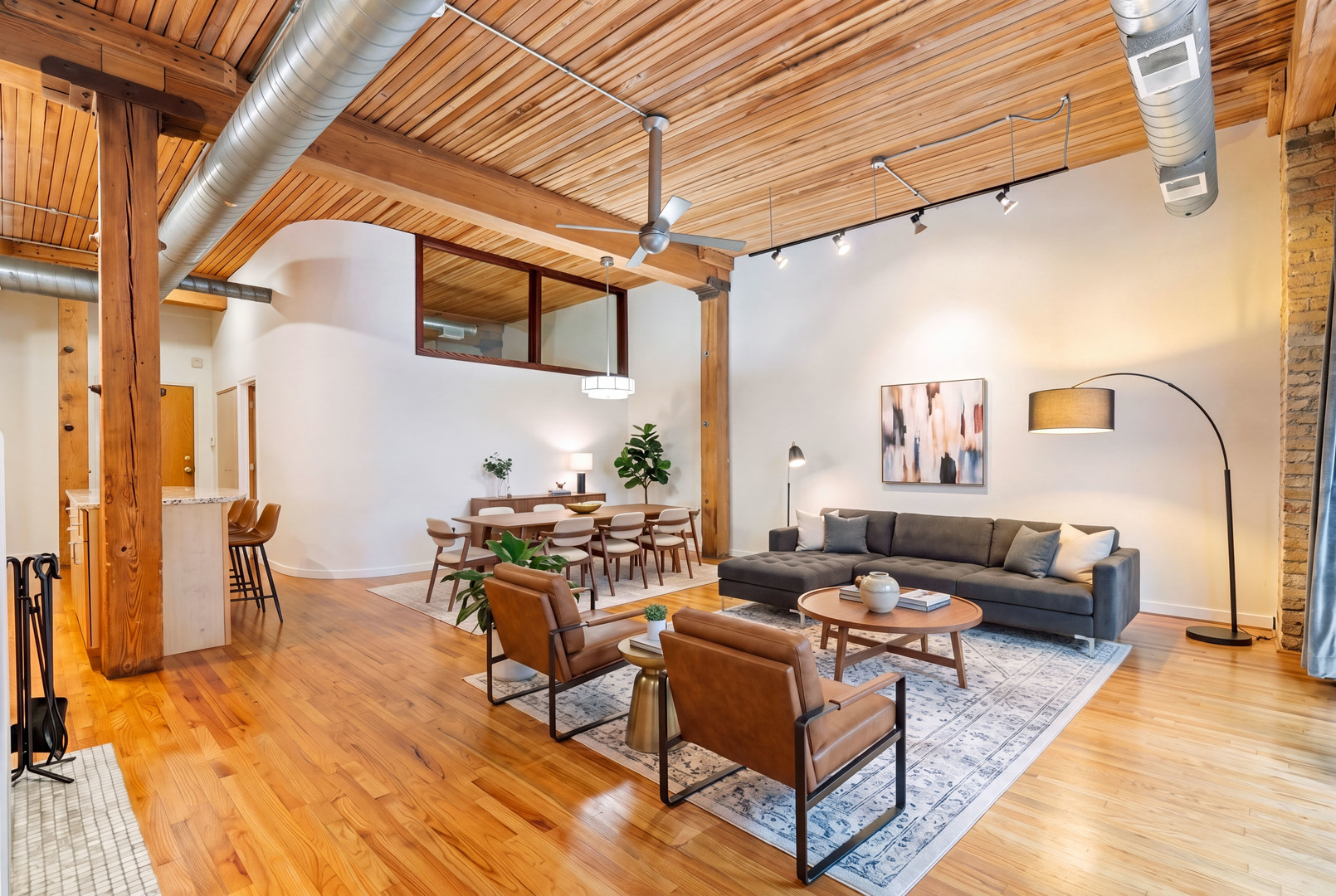 2333 W Saint Paul Avenue Unit: 129