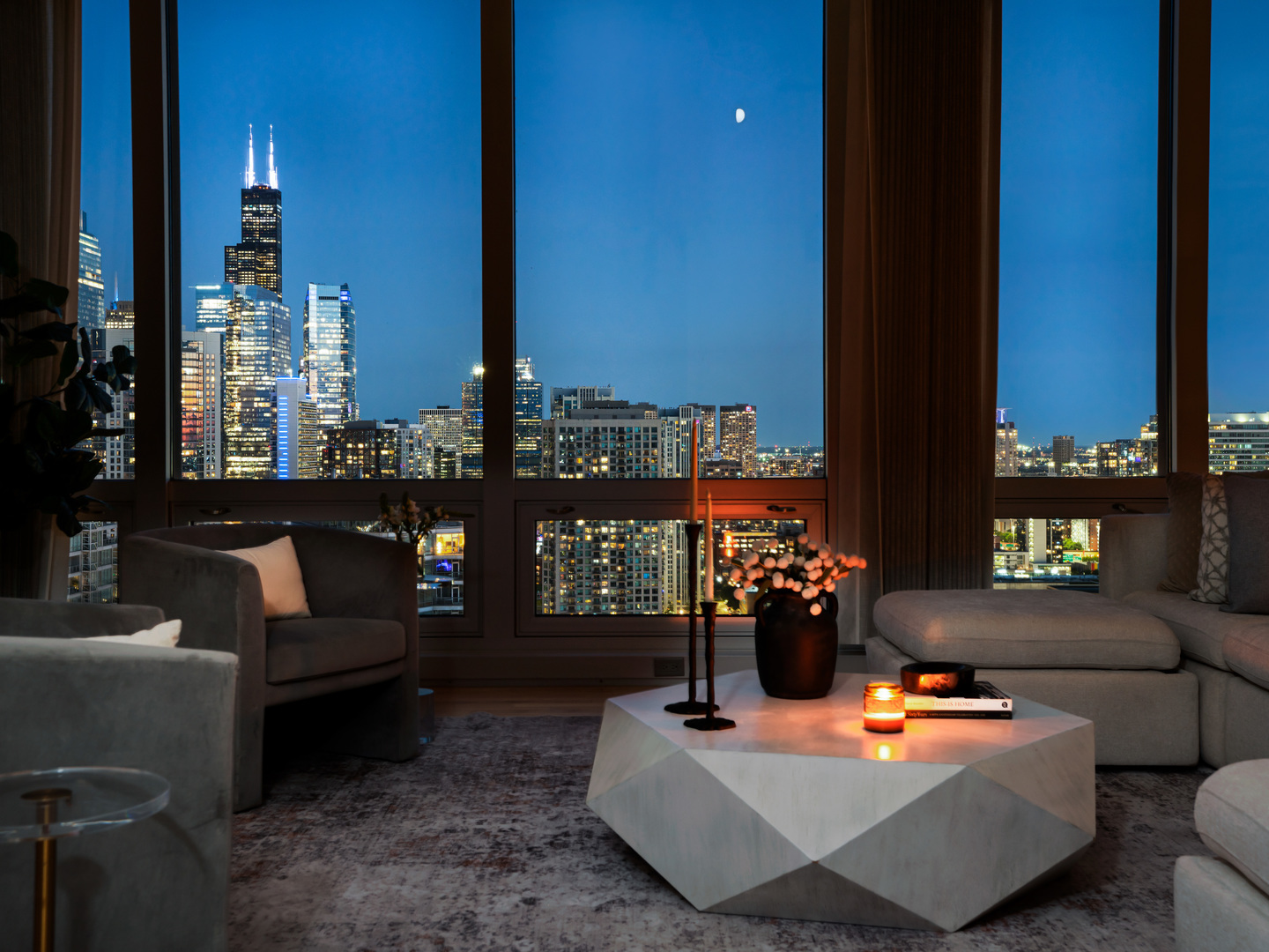 500 W Superior Street Unit: 2401