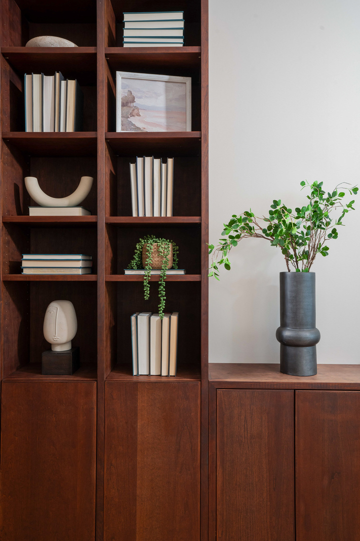 500 W Superior Street Unit: 2401