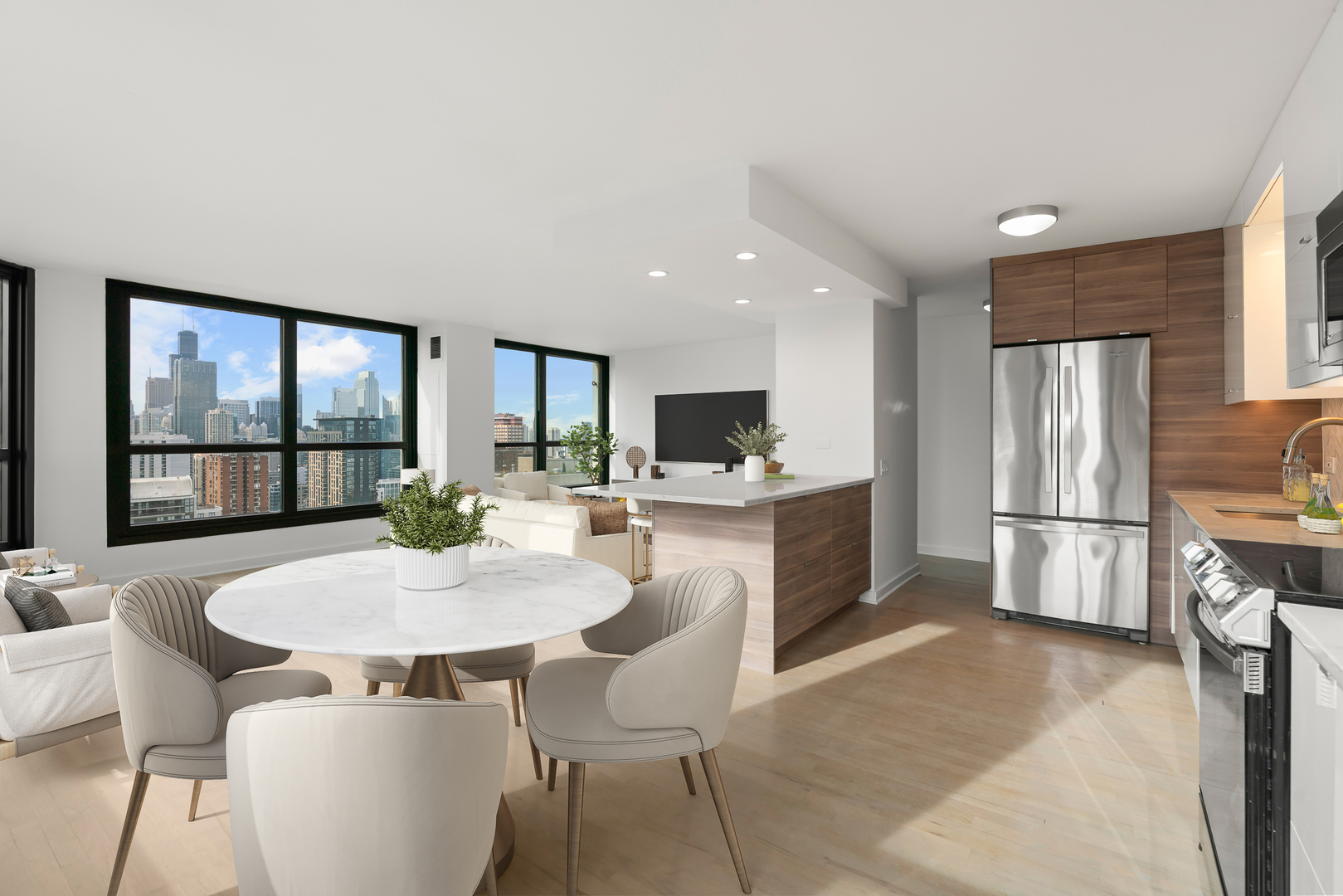 1030 N State Street Unit: 28H