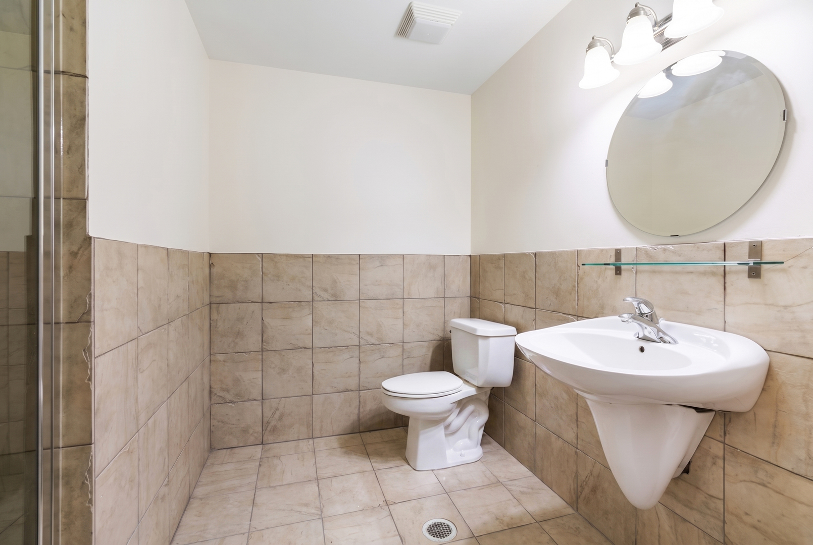 742 N LaSalle Street Unit: 5