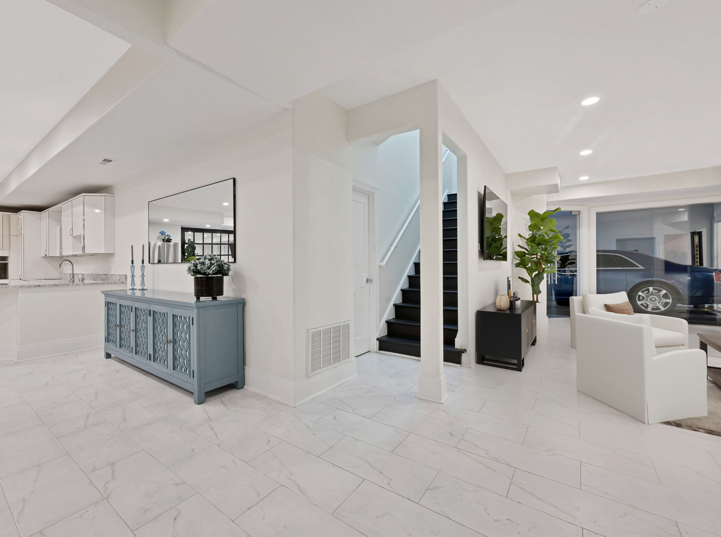355 Flagg Court
