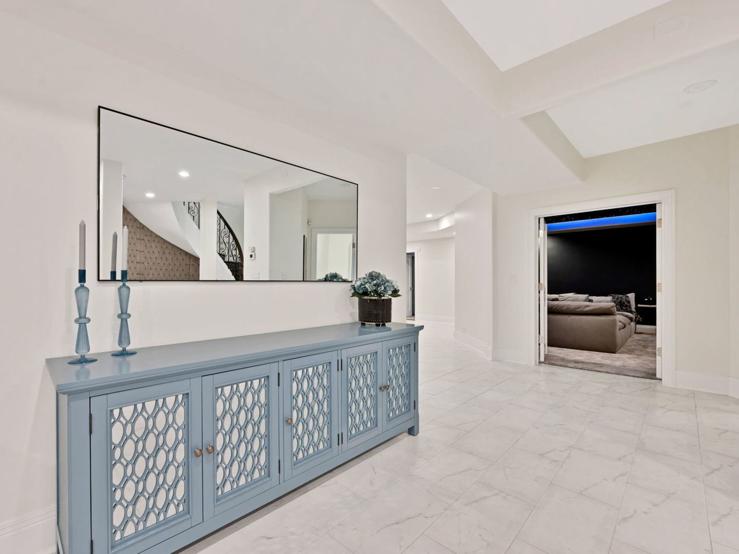 355 Flagg Court