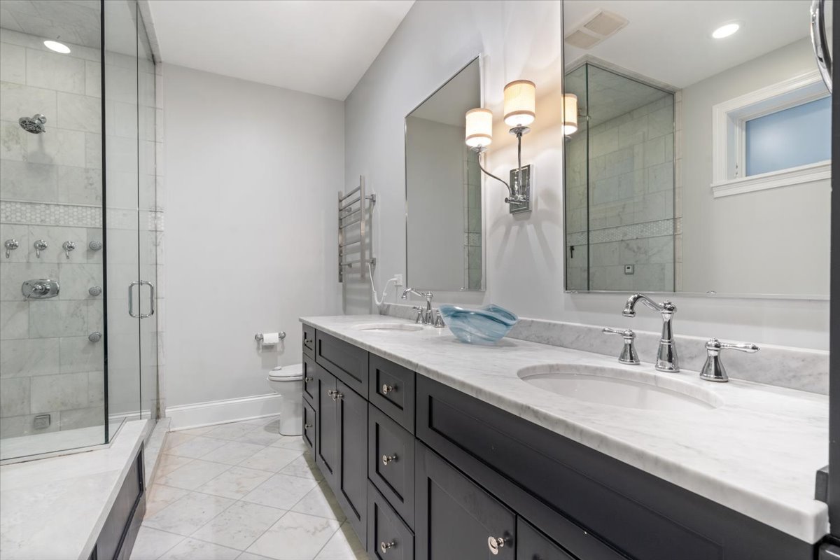 1318 W WEBSTER Avenue Unit: 1