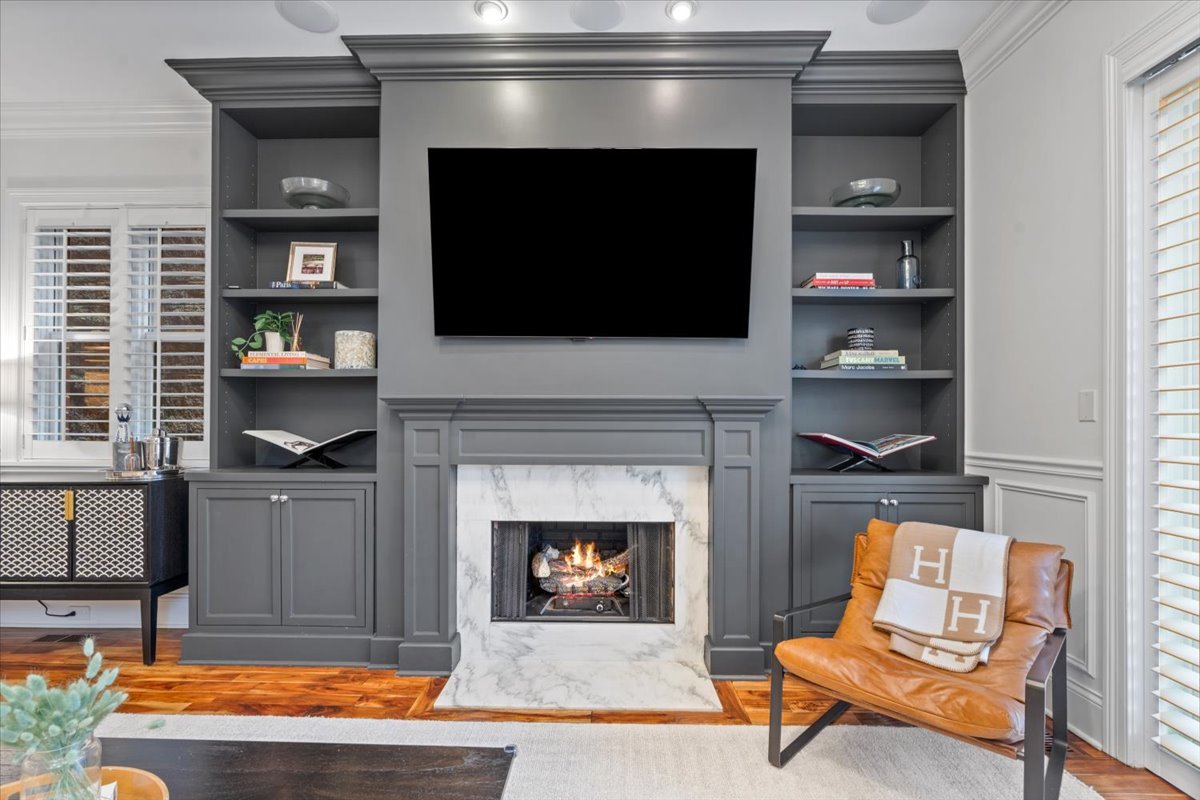 1318 W WEBSTER Avenue Unit: 1