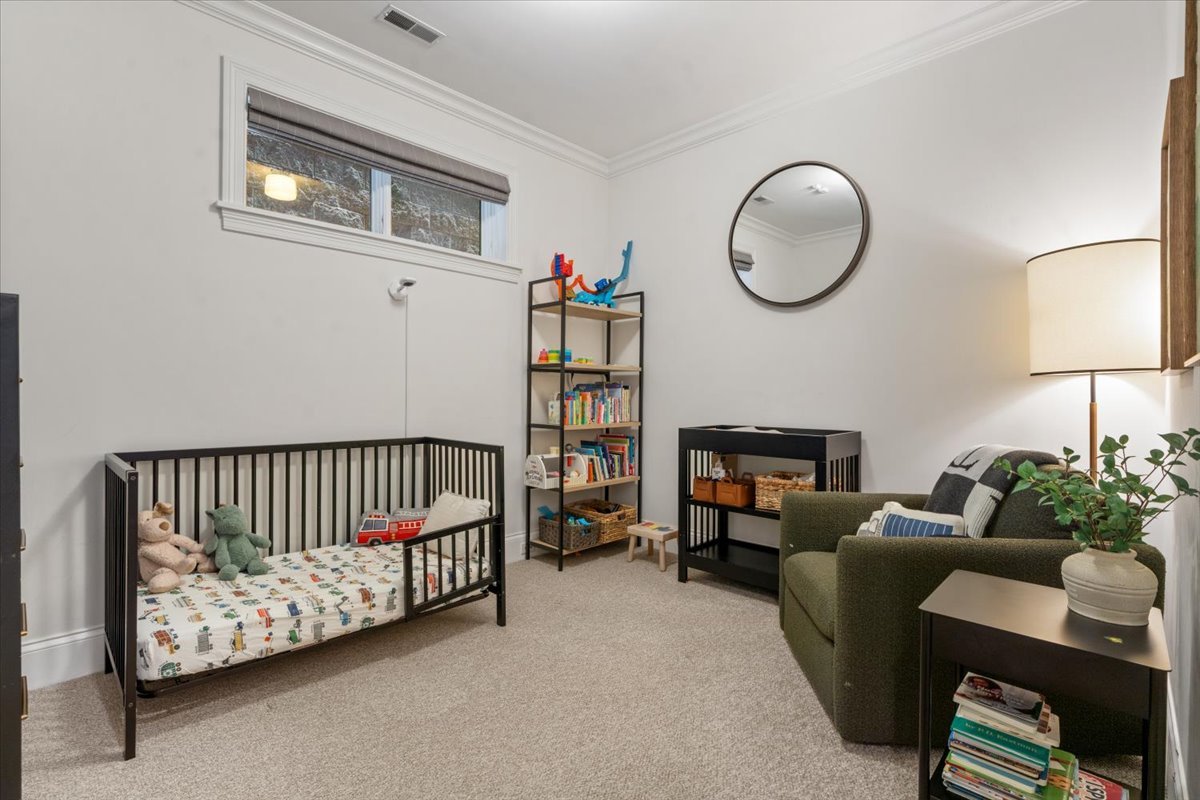 1318 W WEBSTER Avenue Unit: 1
