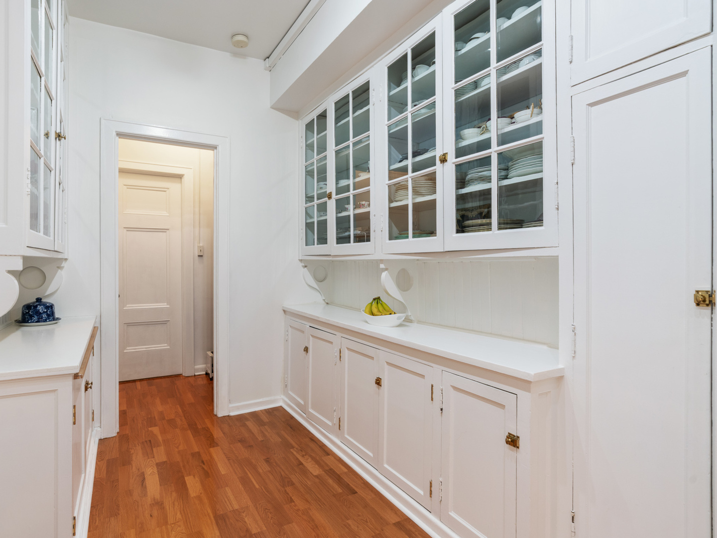 232 E Walton Place Unit: 3E