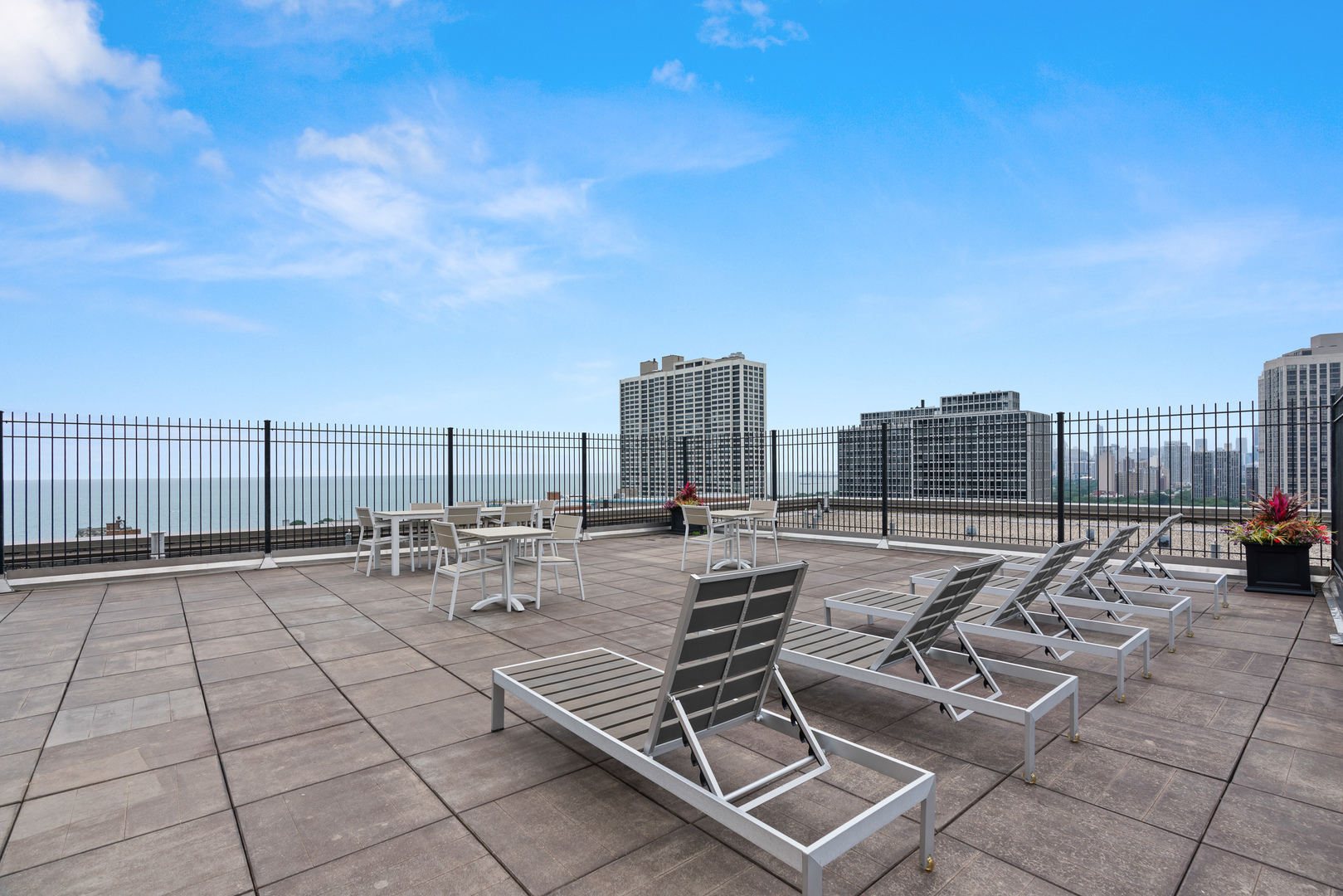 2930 N Sheridan Road Unit: 2108