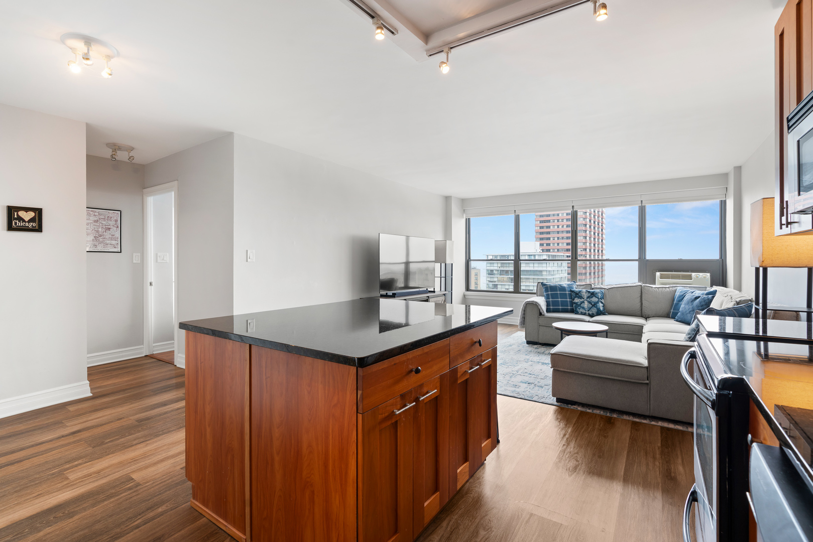 2930 N Sheridan Road Unit: 2108