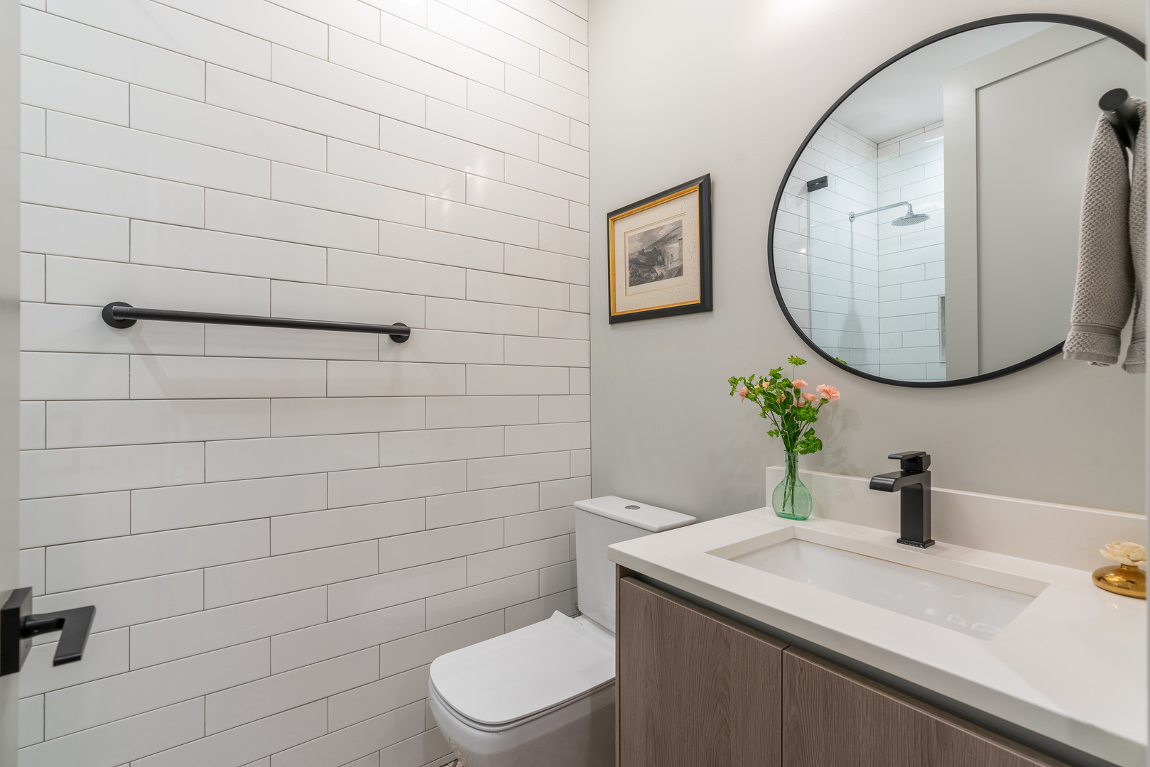 1459 W Superior Street Unit: 1E