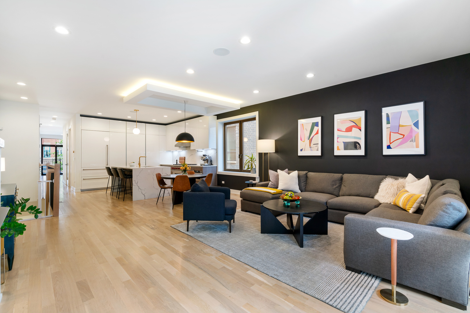 1459 W Superior Street Unit: 1E