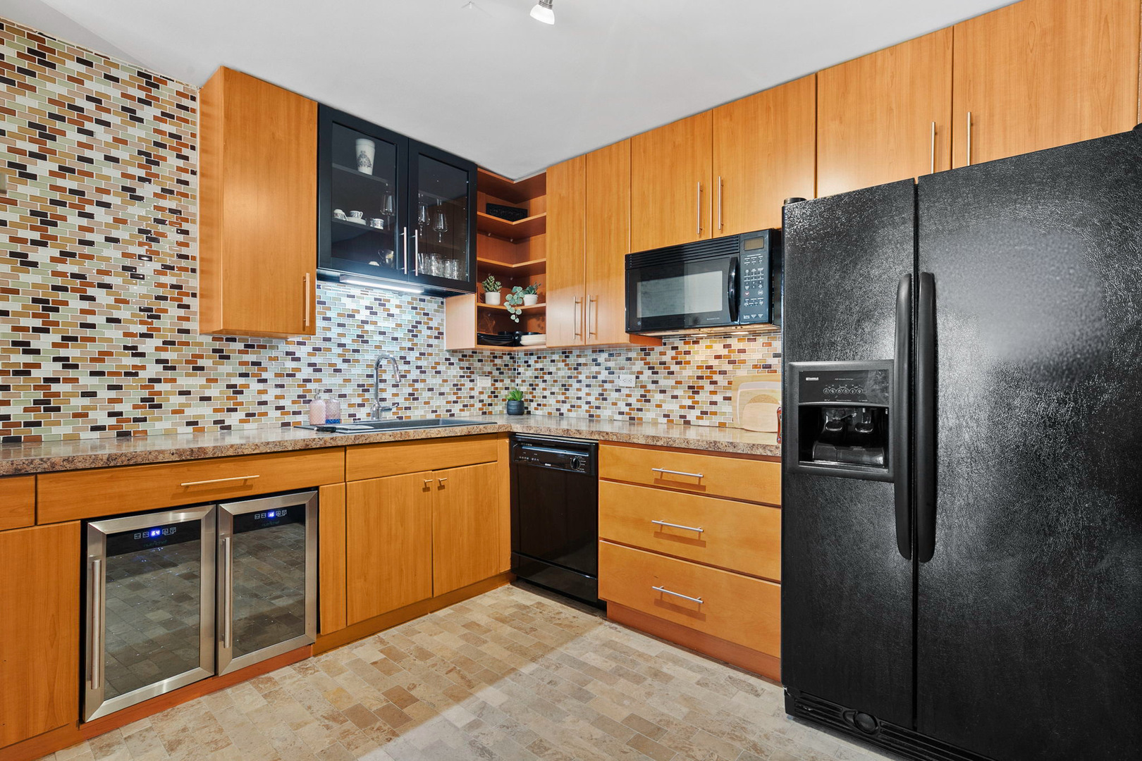 5901 N Sheridan Road Unit: 13F