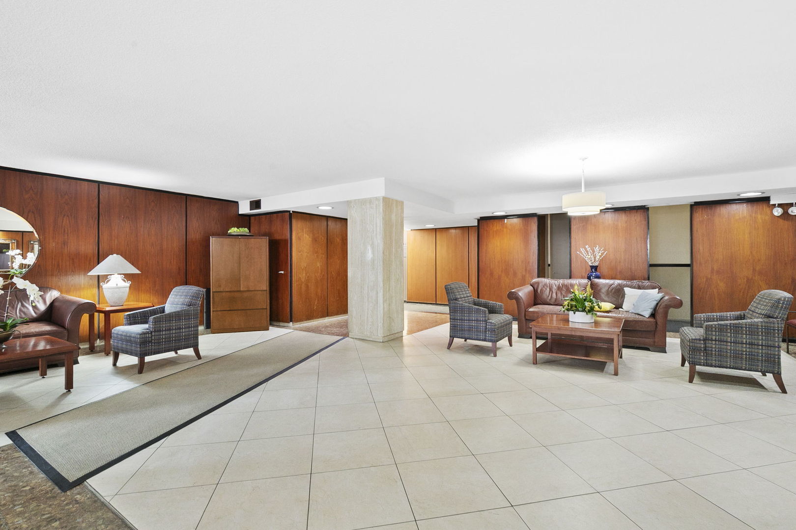 5901 N Sheridan Road Unit: 13F