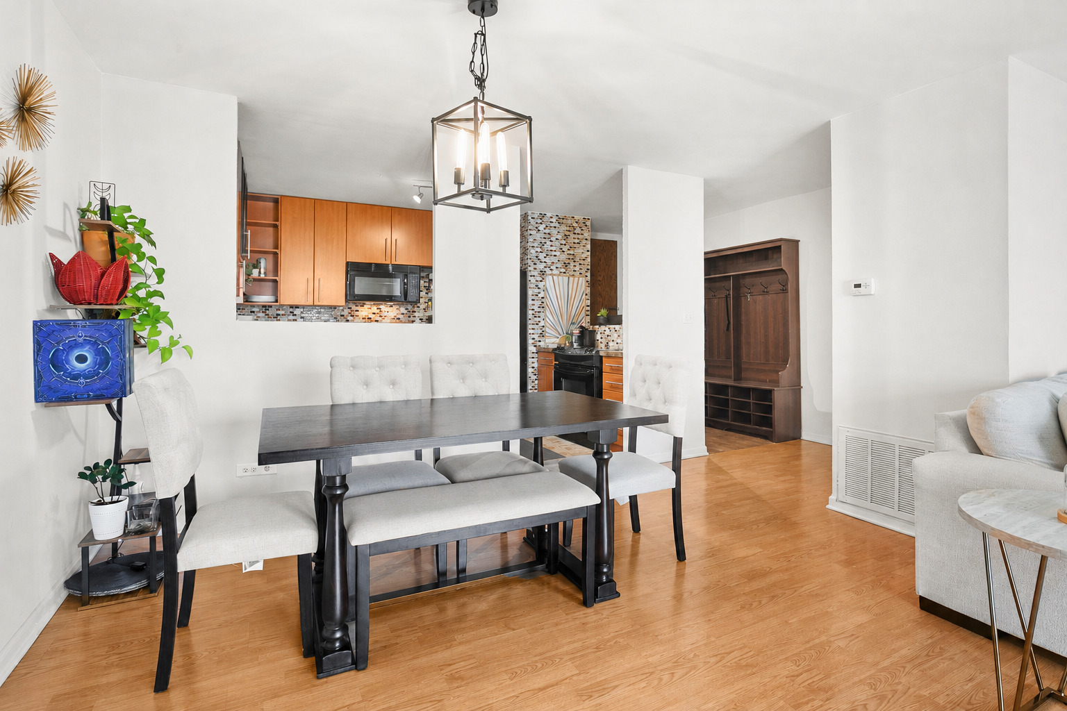 5901 N Sheridan Road Unit: 13F