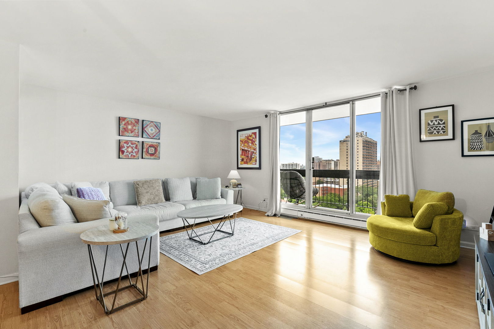 5901 N Sheridan Road Unit: 13F