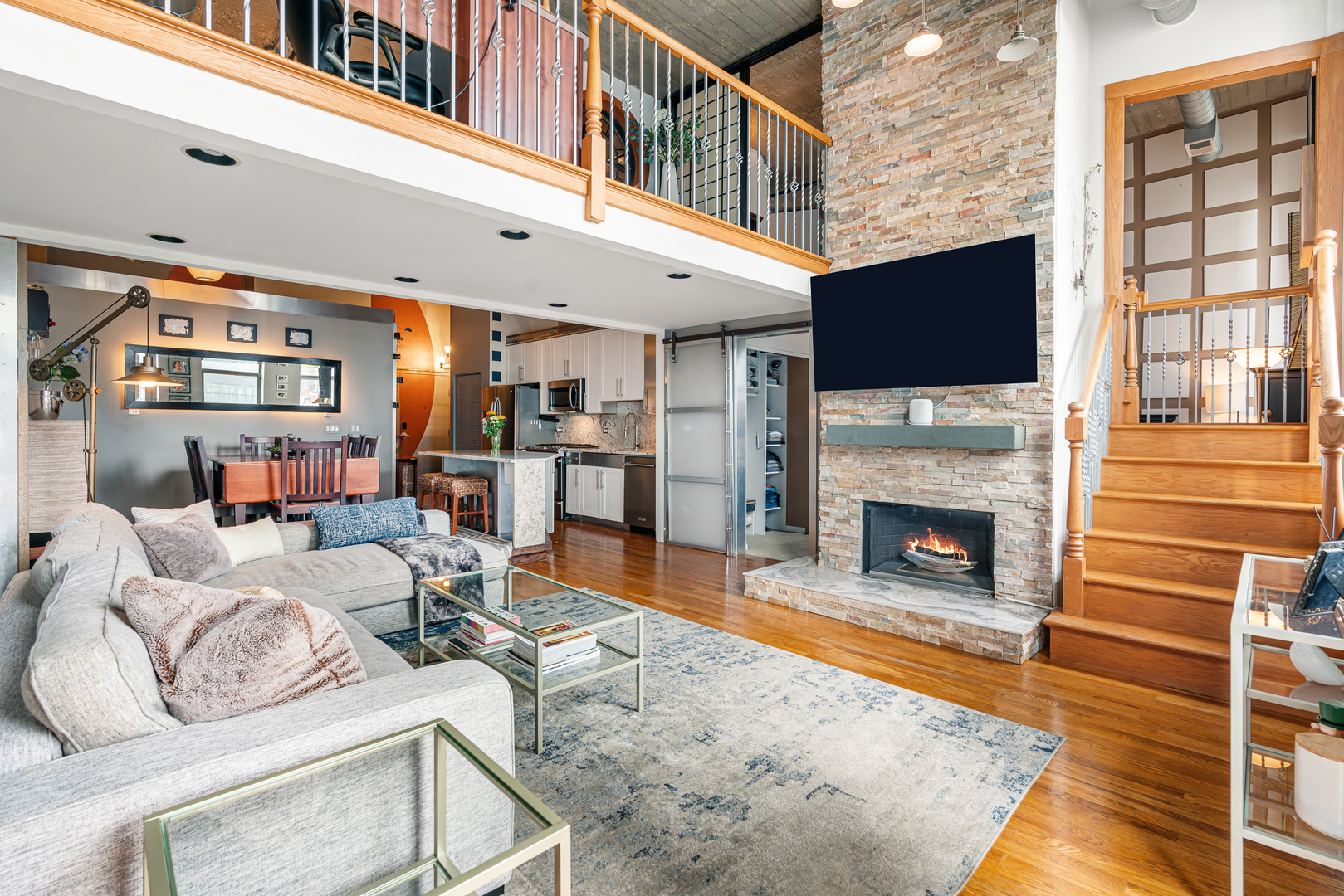 758 N Larrabee Street Unit: 418