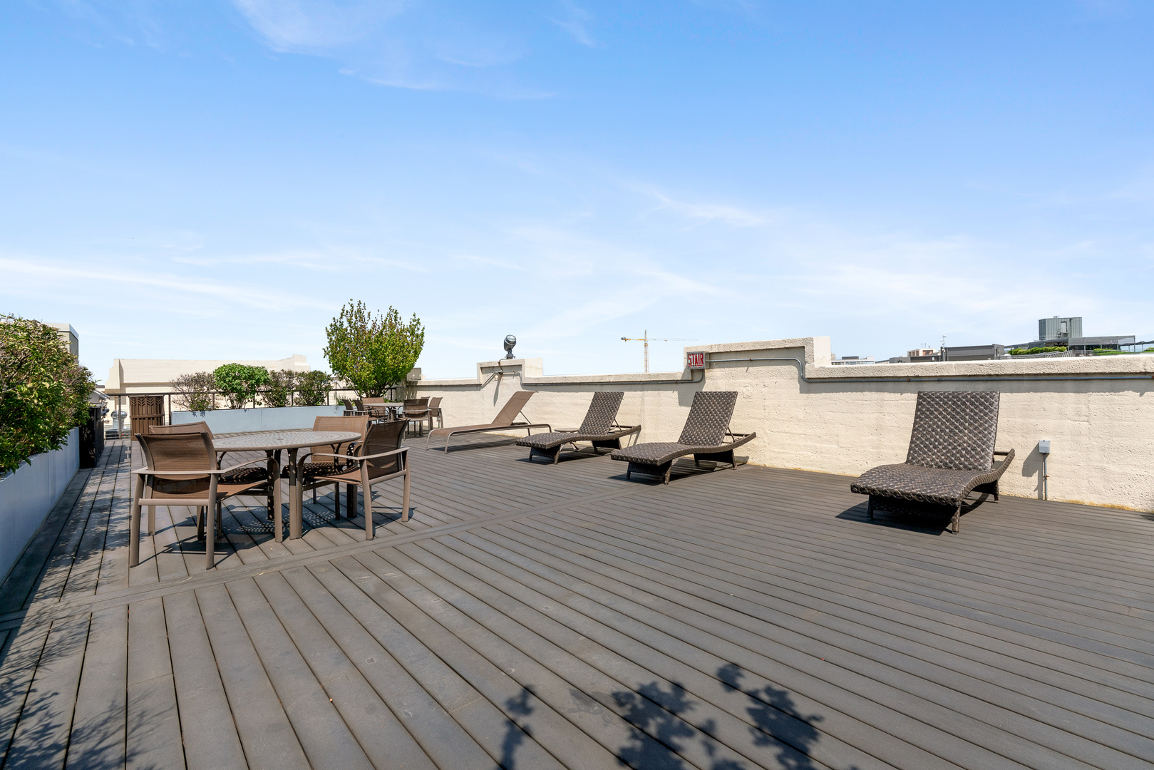 758 N Larrabee Street Unit: 418
