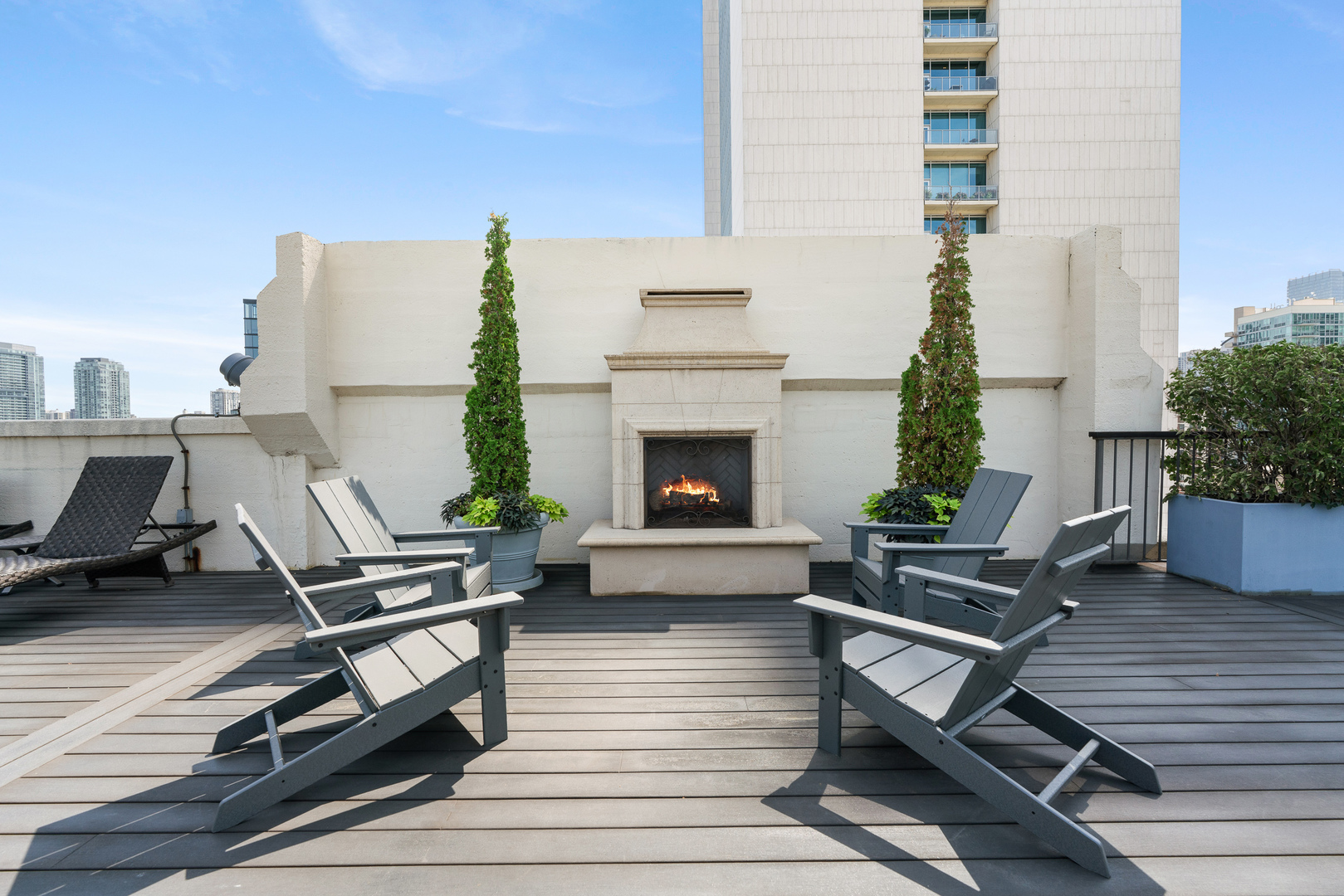758 N Larrabee Street Unit: 418