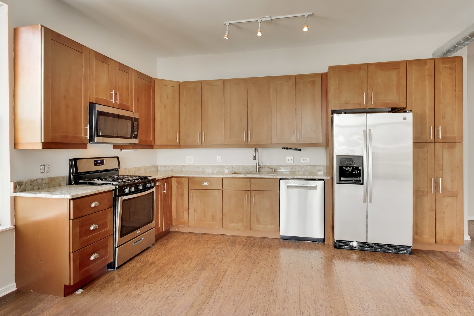 1631 S MICHIGAN Avenue Unit: 506
