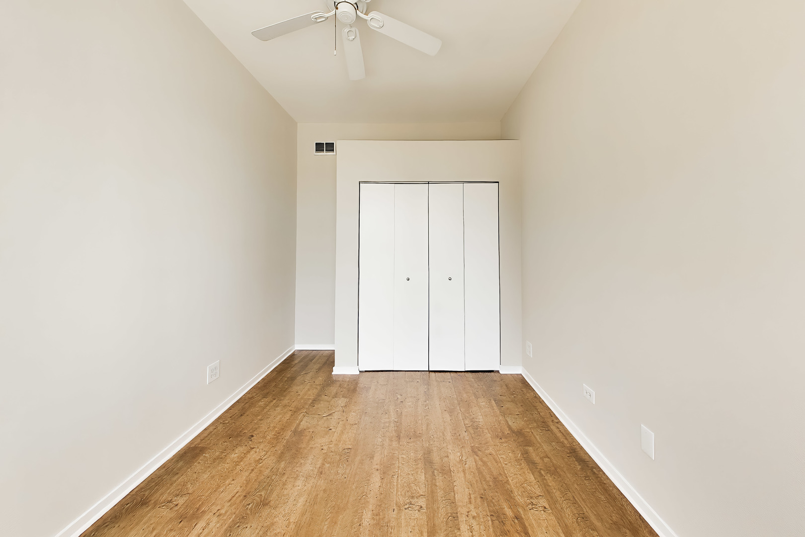 1631 S MICHIGAN Avenue Unit: 506