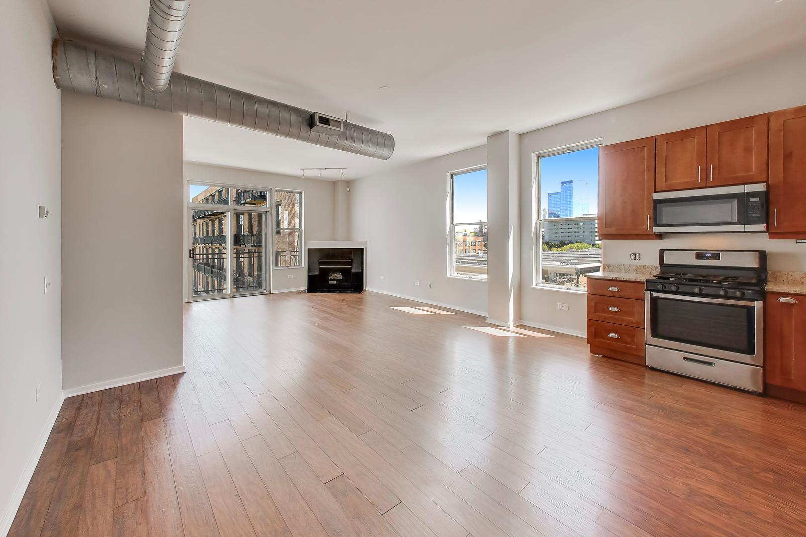 1631 S MICHIGAN Avenue Unit: 506