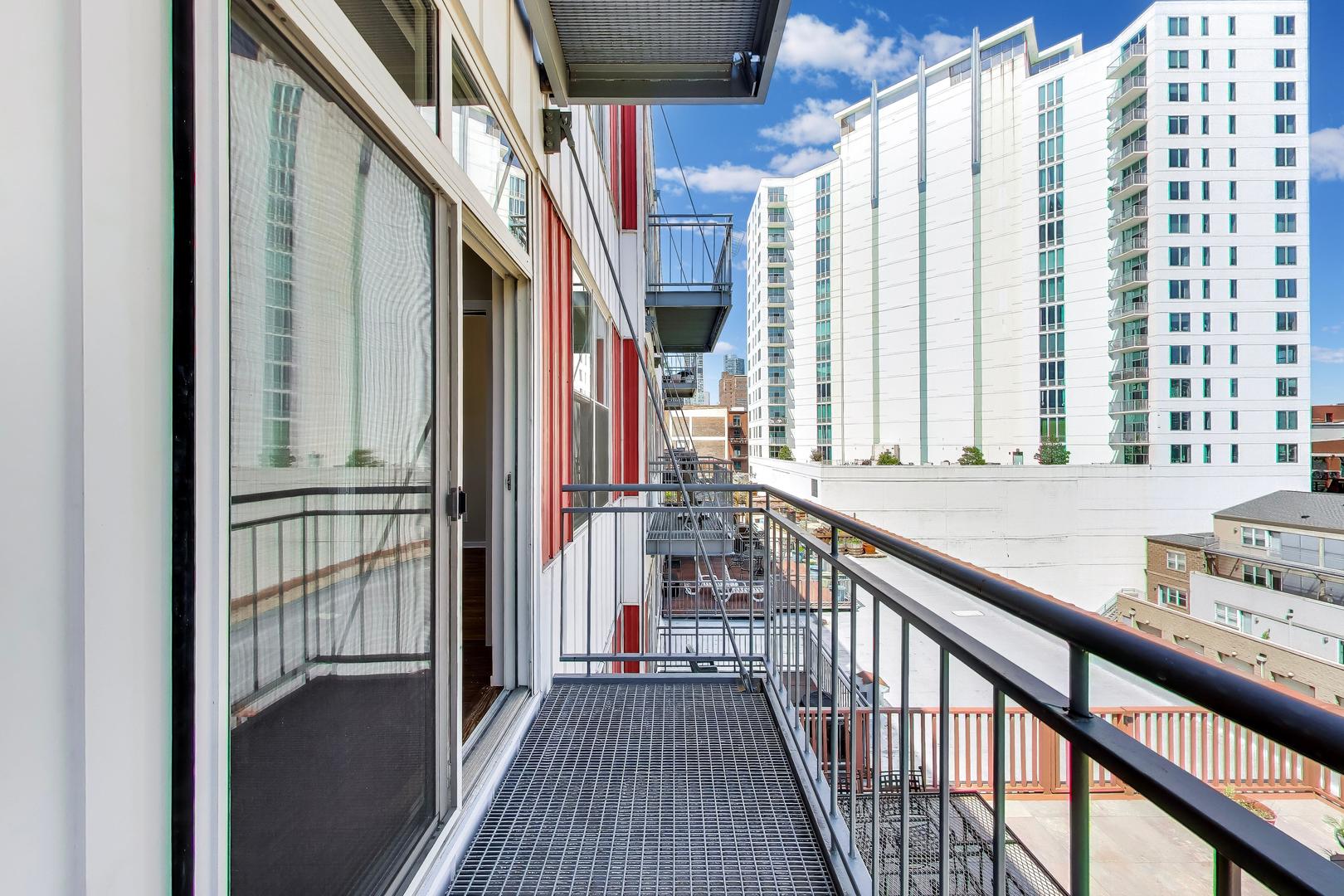 1631 S MICHIGAN Avenue Unit: 506