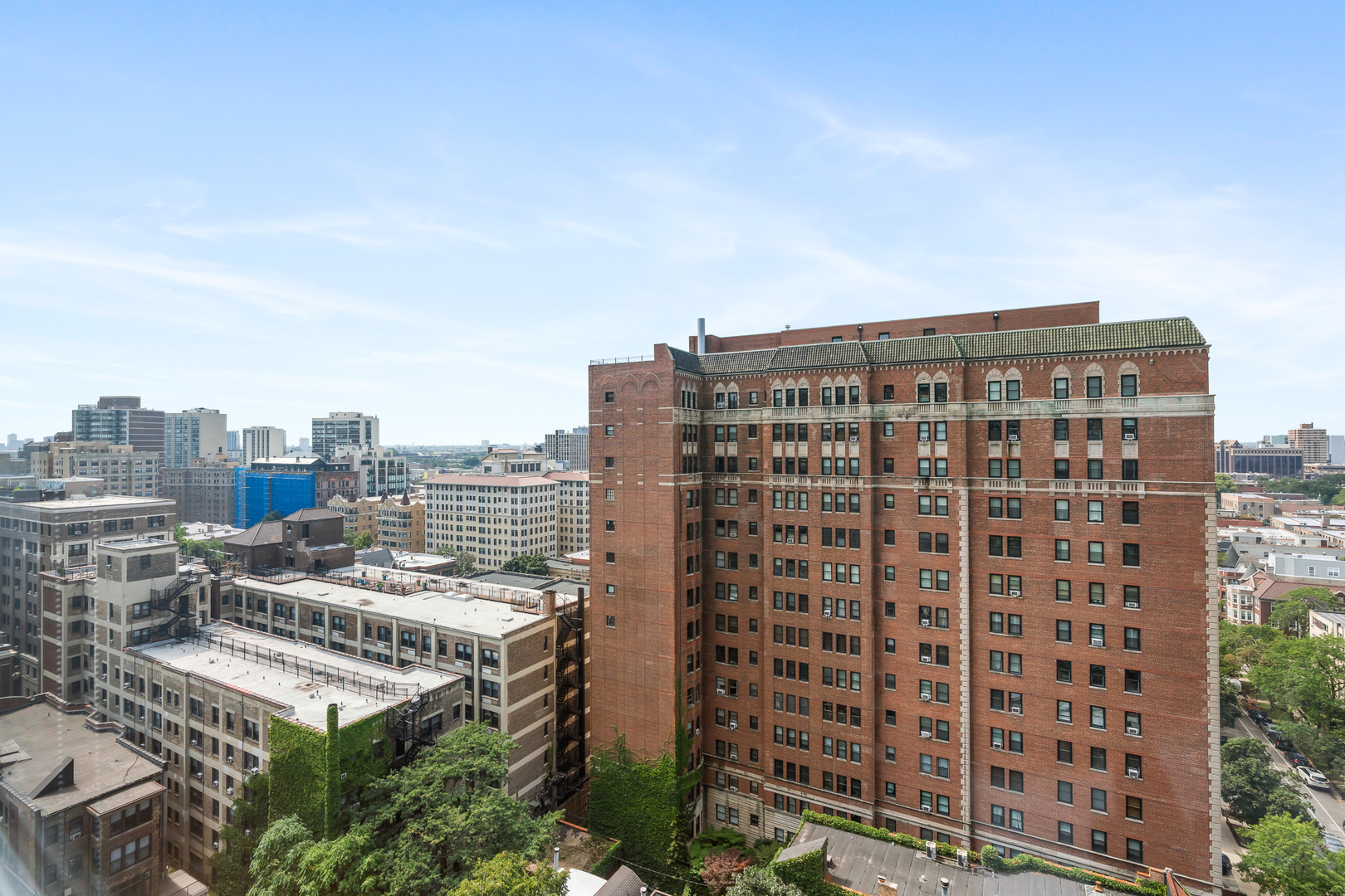 2930 N Sheridan Road Unit: 1605