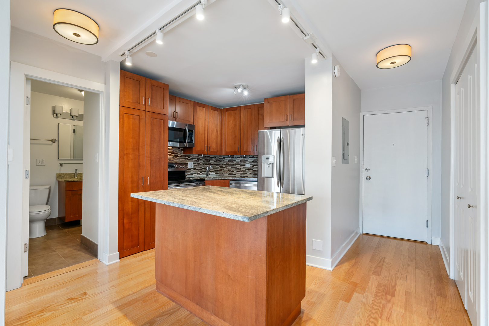 2930 N Sheridan Road Unit: 1605