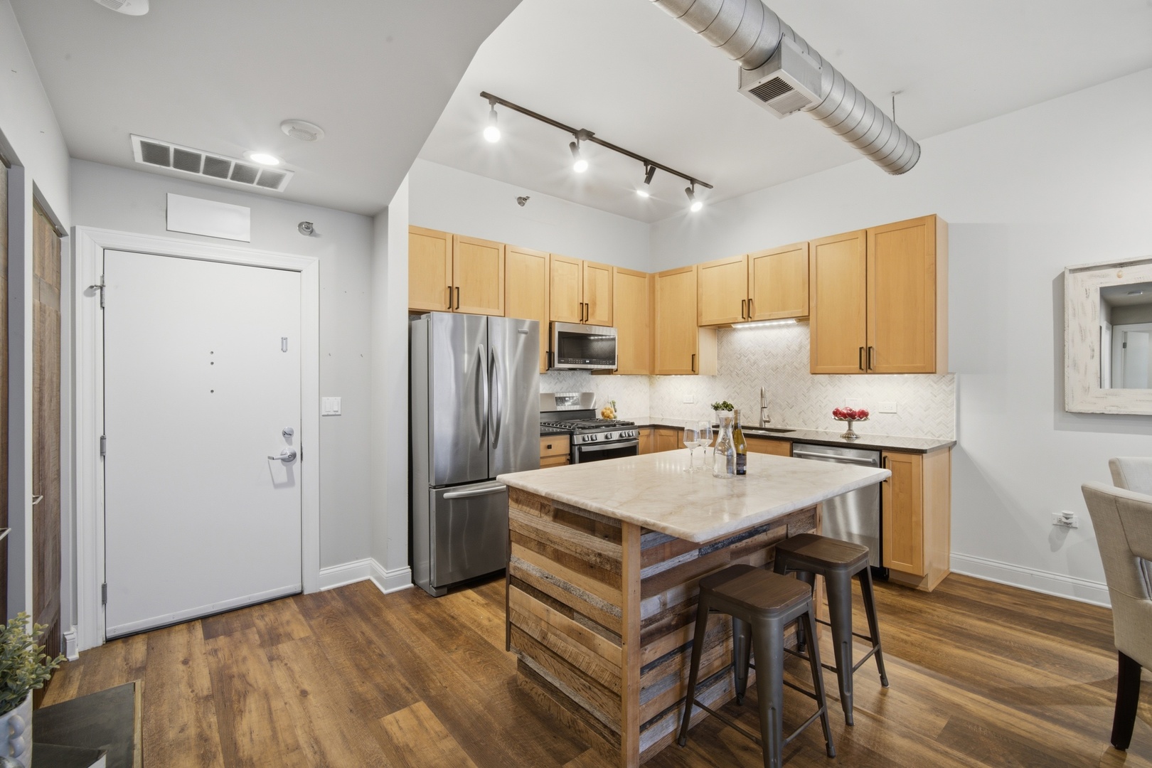 901 W Madison Street Unit: 919