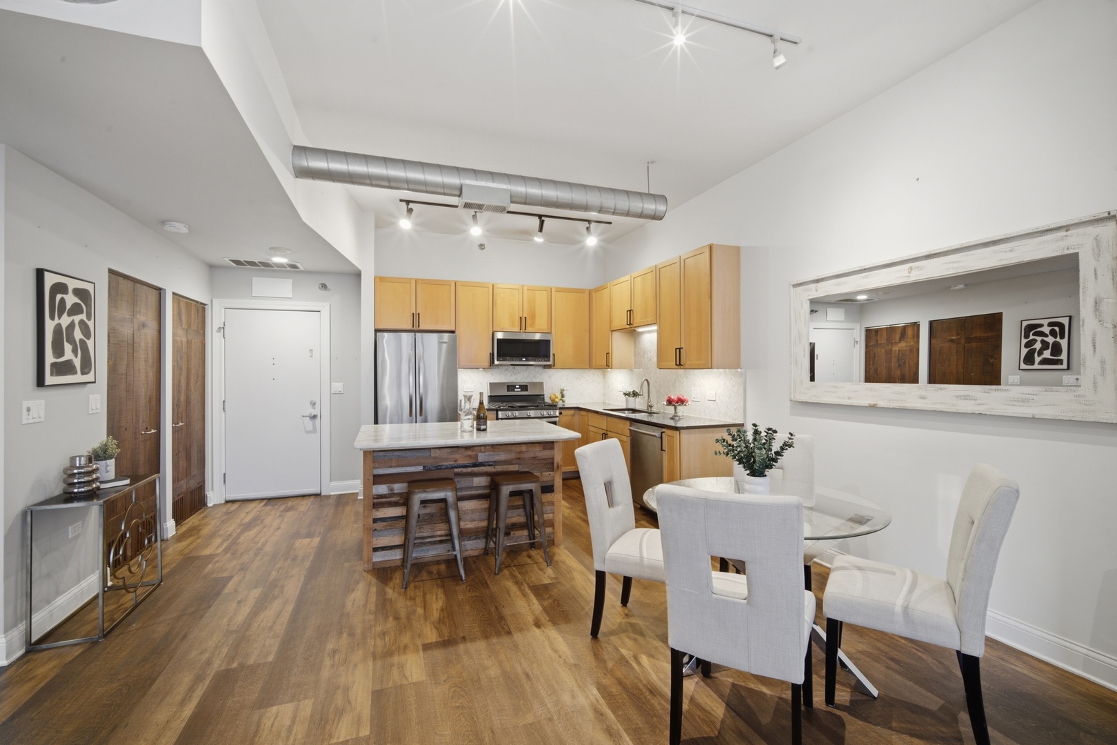 901 W Madison Street Unit: 919