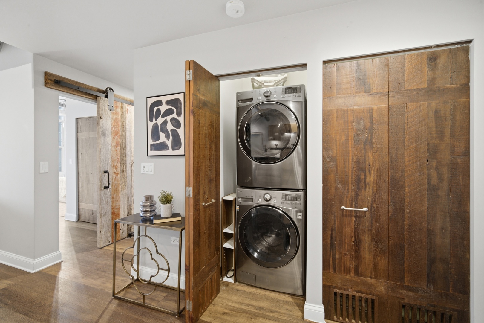 901 W Madison Street Unit: 919