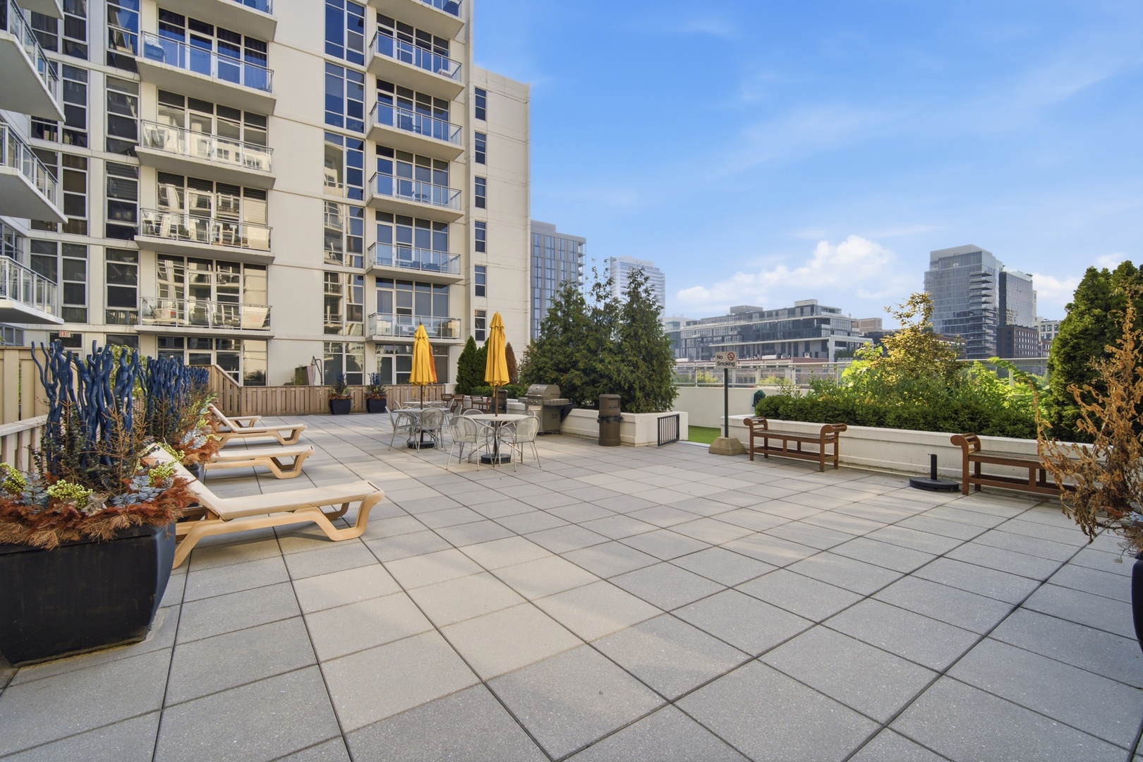 901 W Madison Street Unit: 919