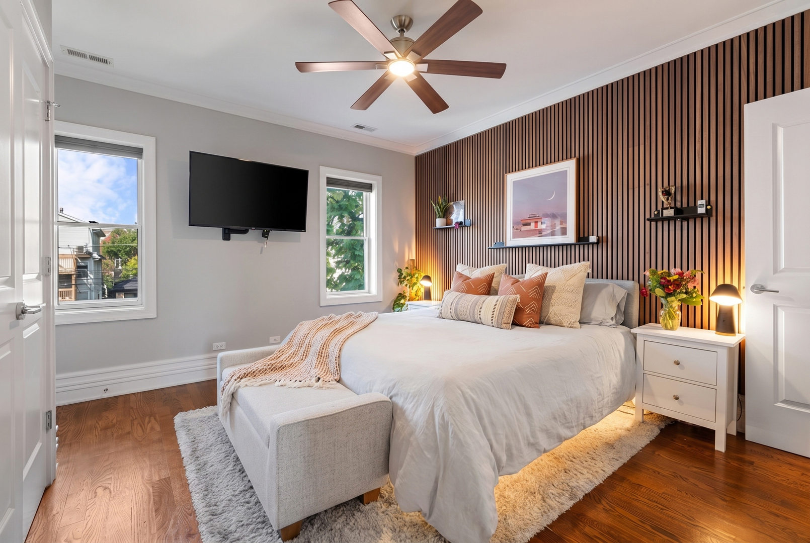 2506 N Rockwell Street Unit: 3N