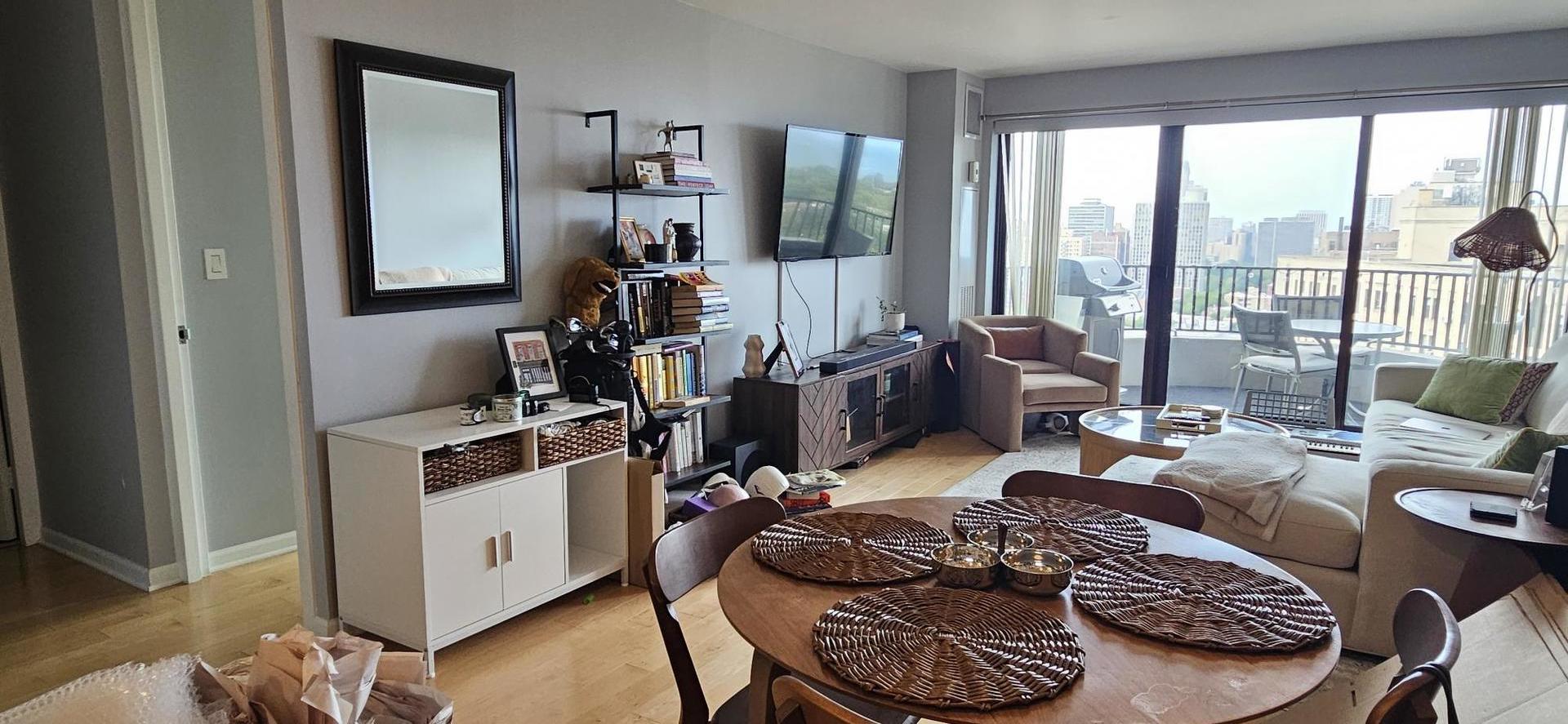 2020 N Lincoln Park West N Unit: 20D
